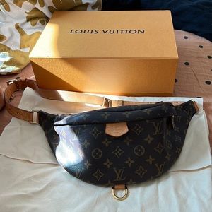 Louis Vuitton Bumbag in Classic Monogram